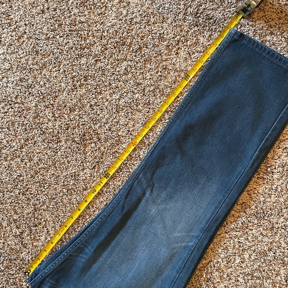 EUC Levi’s 514 Straight Fit men’s jeans Tagged 38x32 (measures 40x30) - Picture 6 of 9